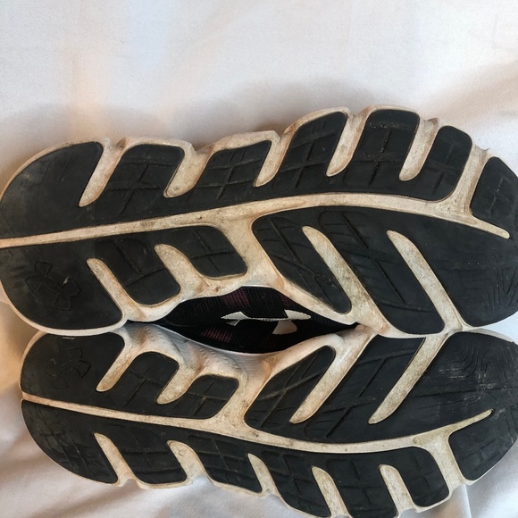 under armour running shoes - Picture 6 of 8